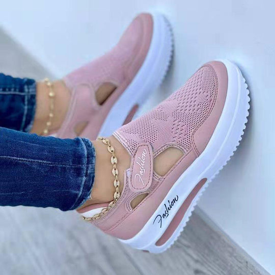 Damen Keilabsatz-Sneaker mit Strick-Obermaterial, Cut-Outs und Klettverschluss Shop Nory