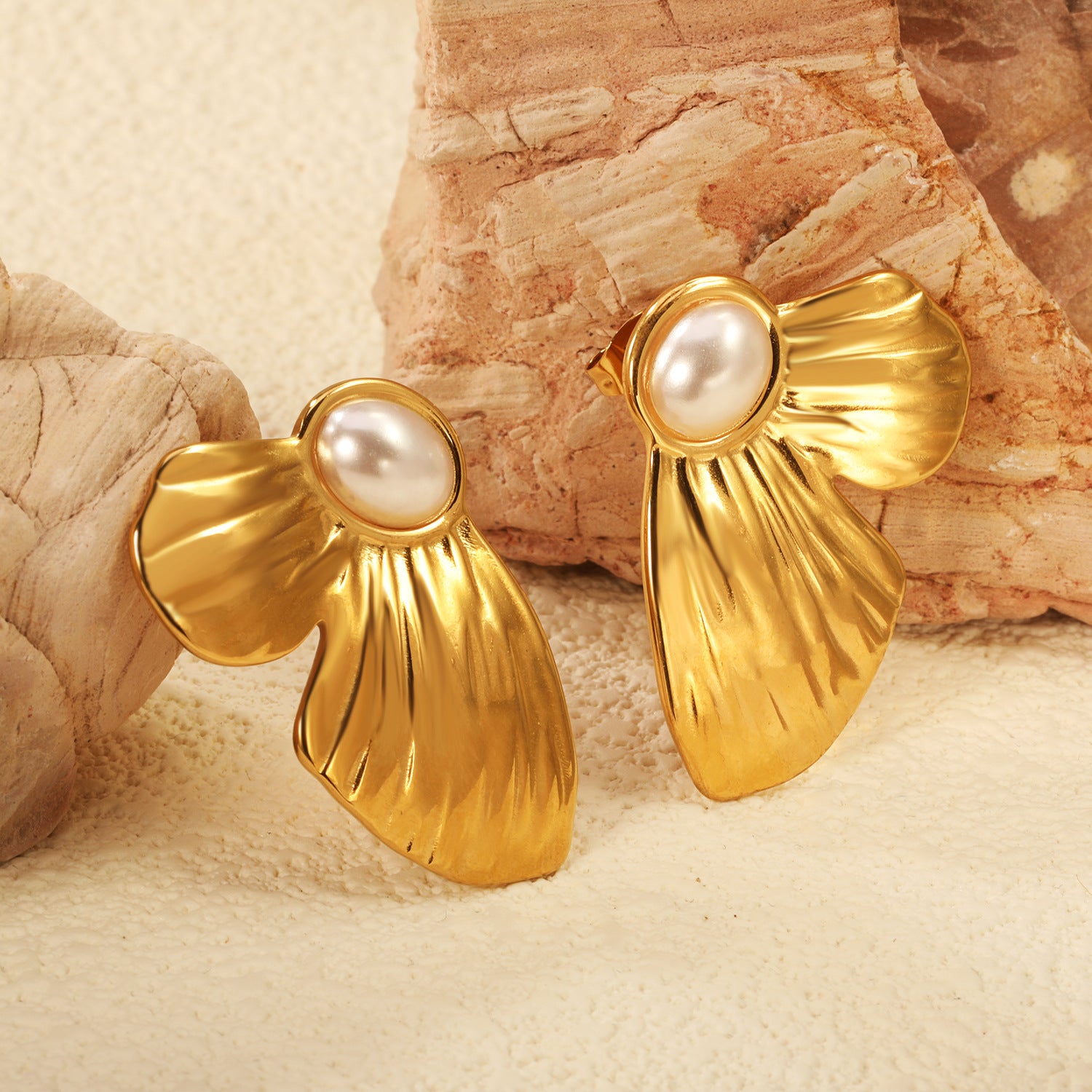 Damen Ohrstecker mit elegantem Blattdesign und Perlenakzent Shop Nory