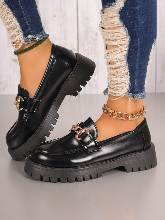 Damen Chunky Plateau-Loafer mit Metallkettendetail und profilierter Gummisohle Shop Nory