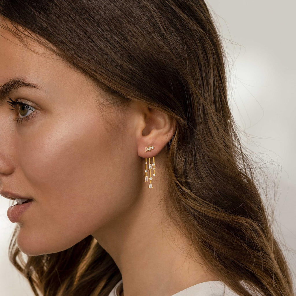 Damen Ohrhänger mit funkelnenden Zirkonia und eleganter Kettenstruktur Shop Nory