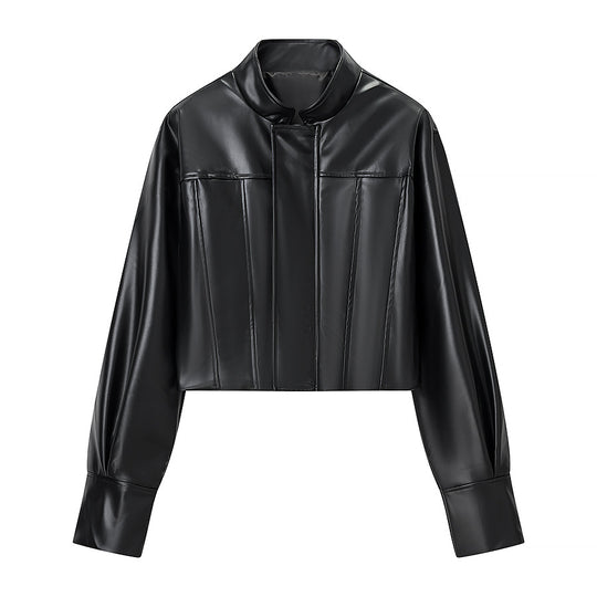 Damen Kurzjacke aus veganem Glattleder mit markanten Schulterpuffern und verdeckter Druckknopfleiste Shop Nory