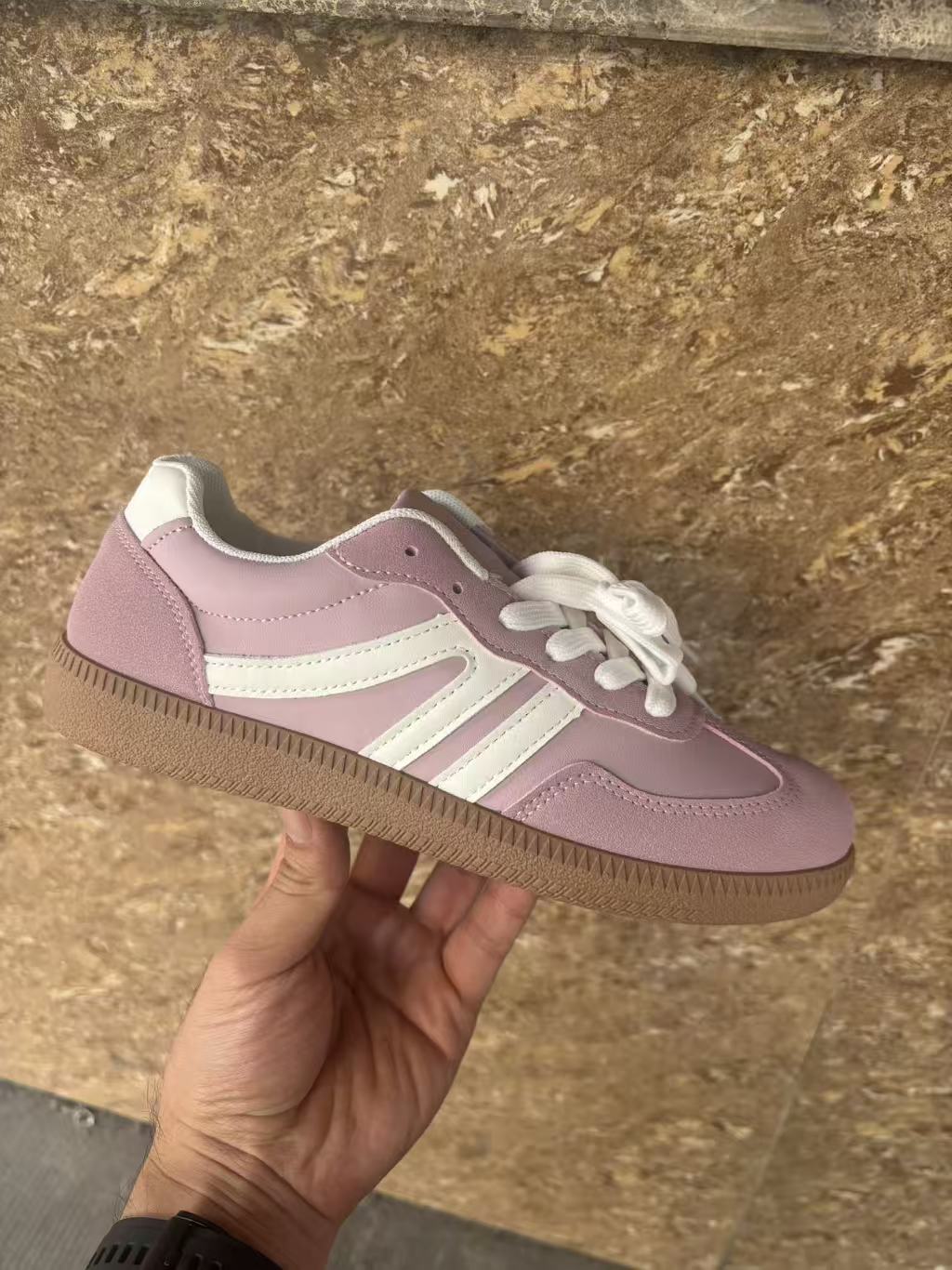 Damen Mary-Jane-Sneaker mit Klettverschluss und gepolstertem Komfortfußbett Shop Nory