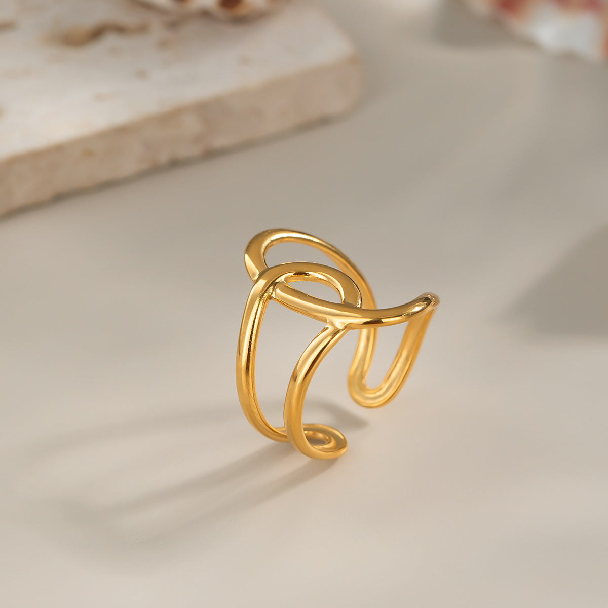 Damenring aus Edelstahl mit einzigartigem, modernem Design Shop Nory