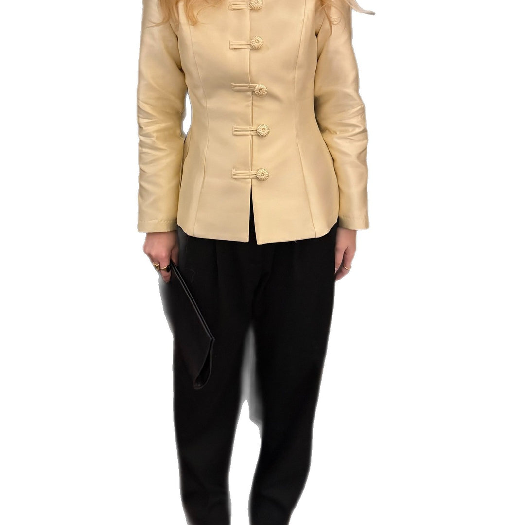Damen Taillierter Satinblazer mit Stehkragen, Zierkordel‑Knöpfen und Schößchen Shop Nory
