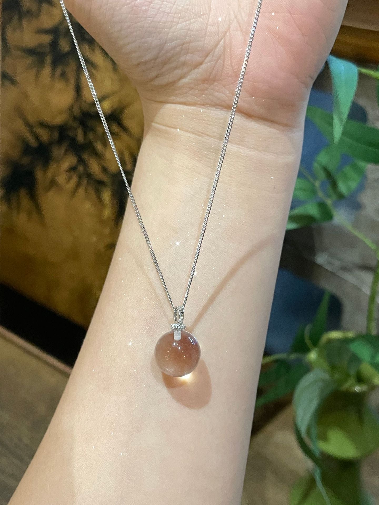 Damen Halskette mit elegantem, runden Anhänger aus hochwertigem Halbedelstein Shop Nory
