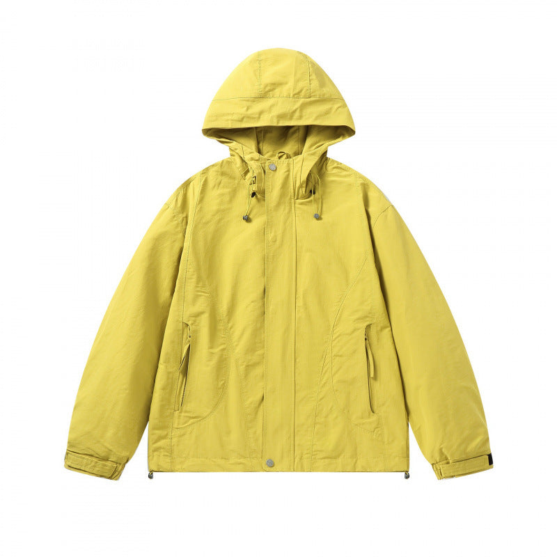 Unisex Kurz geschnittene Kapuzenjacke im technischen Outdoor‑Style mit Kordelzug, verdeckter Frontleiste und verstellbaren Bündchen Shop Nory