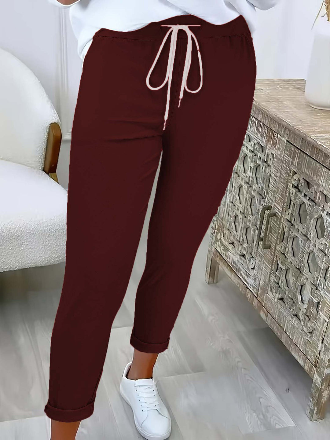 Damen Slim-Fit Jogginghose mit Tunnelzug und Umschlagbündchen Shop Nory
