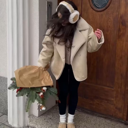 Damen Boxy-Jacke aus Faux-Shearling mit großem Teddykragen und Eingrifftaschen Shop Nory