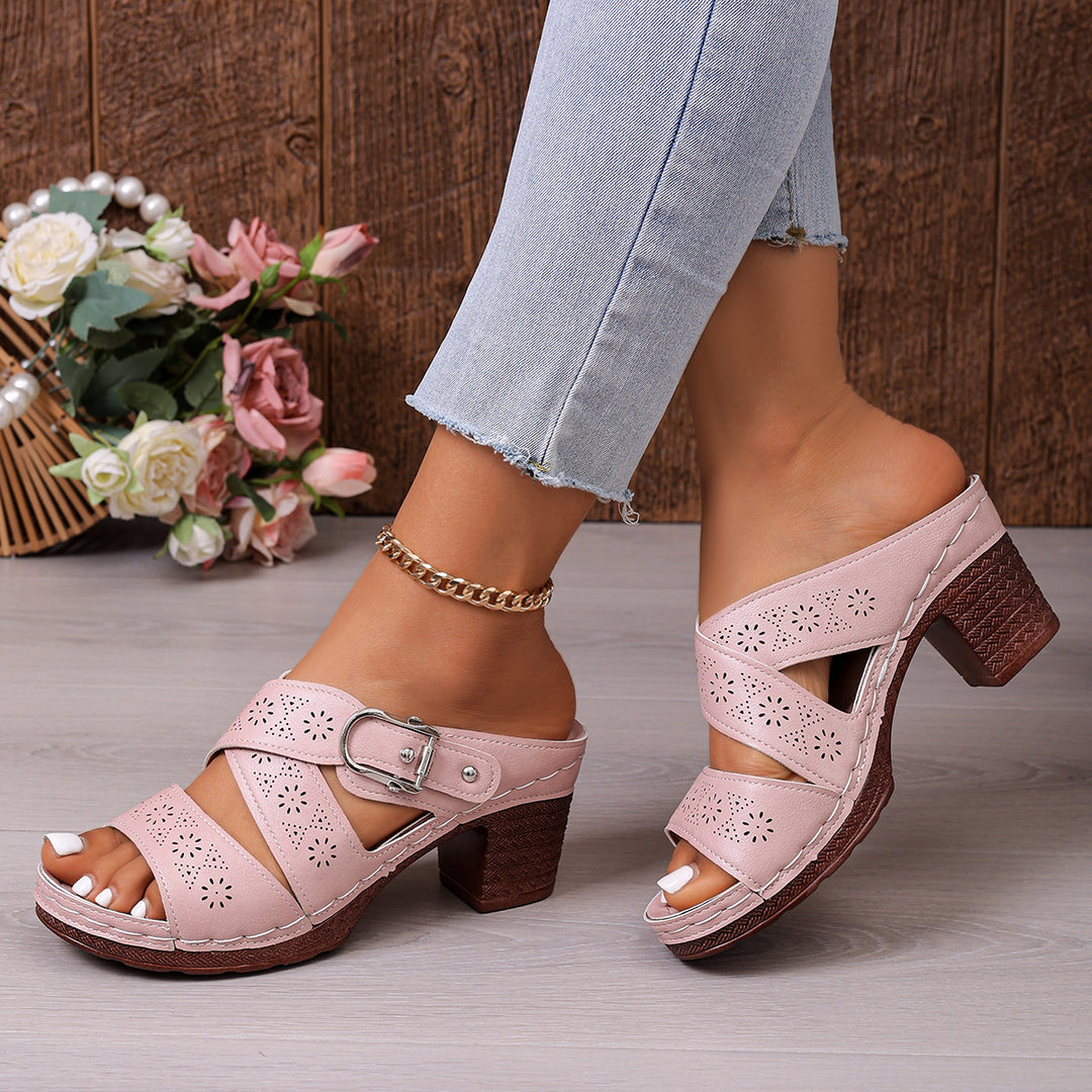 Damen Sandaletten mit mittelhohem Blockabsatz, perforiertem Obermaterial und verstellbarer Schnalle Shop Nory