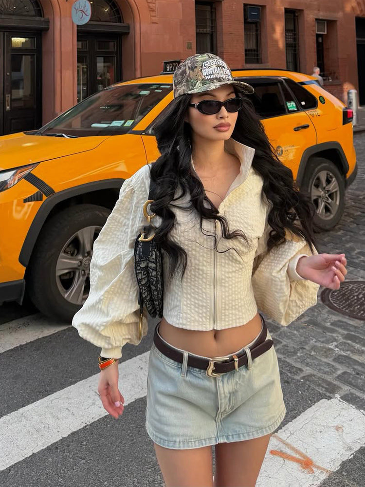 Damen Cropped-Steppjacke mit taillierter Silhouette, strukturierter Waffeloptik und Ballonärmeln Shop Nory