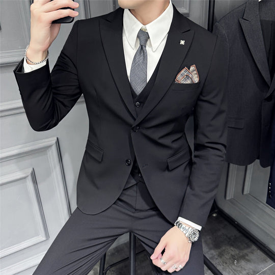 Herren Slim-Fit Businessanzug mit Weste, schmalem Revers und feiner Struktur Shop Nory