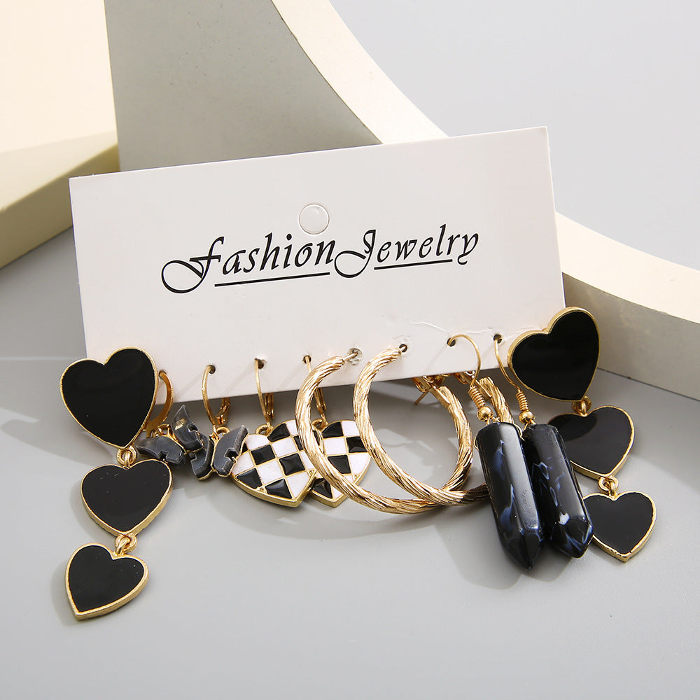 Damen Ohrringe Set aus diversen Designs mit floralen und geometrischen Akzenten Shop Nory