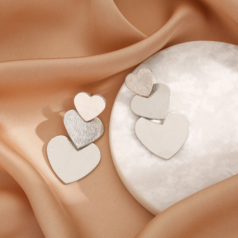 Damen Ohrstecker mit Herzen Shop Nory