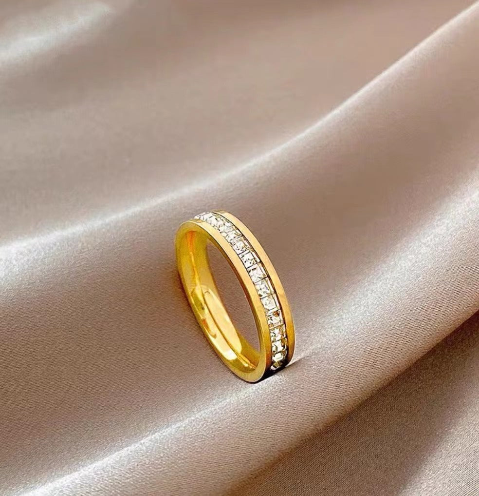 Damen Elegante mit Kristallen akzentuierte Hochzeitsbandring Shop Nory