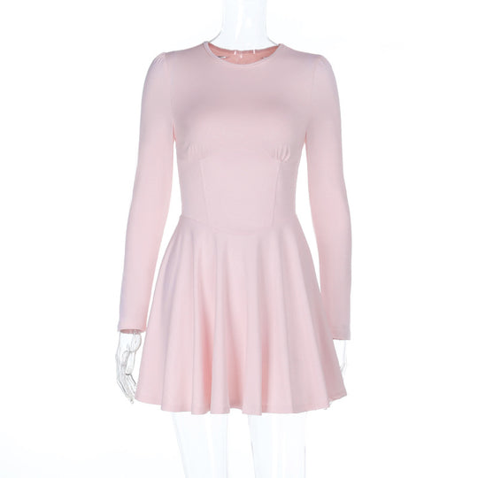 Damen tailliertes Langarm-Skaterkleid mit geformter Unterbrustnaht und ausgestelltem Rock Shop Nory