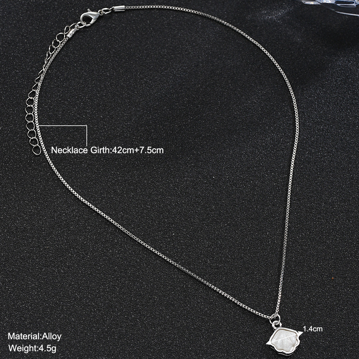 Damen Halskette mit elegantem Muschelanhänger Shop Nory