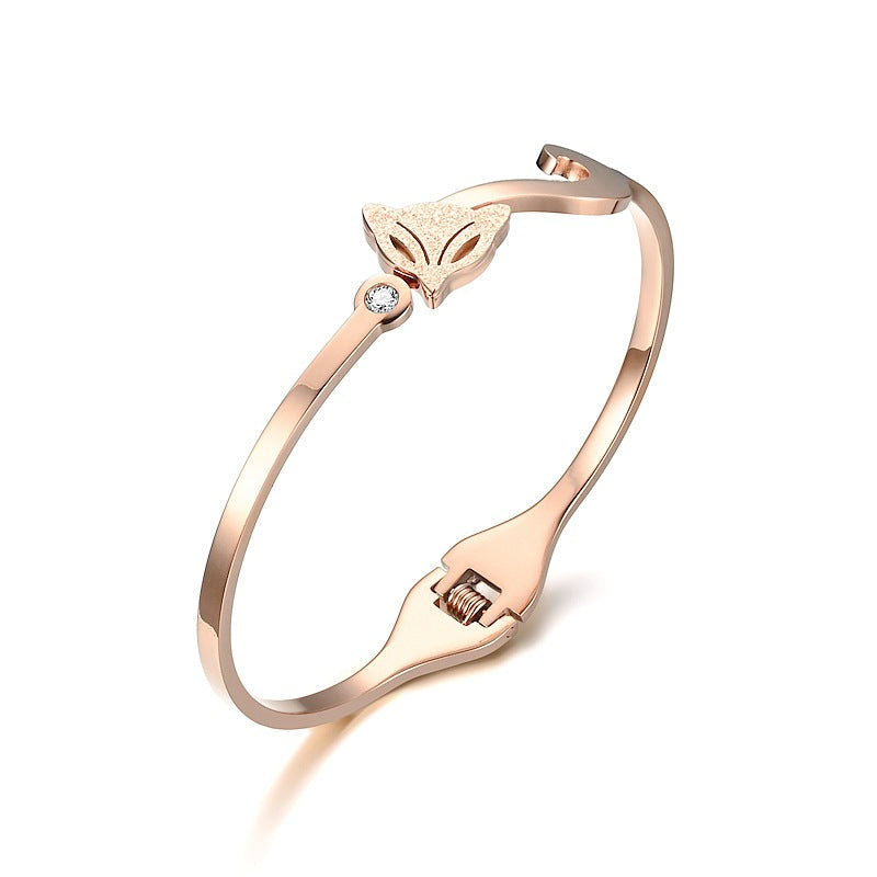 Damen Armband mit stilvollem Fuchsdesign und funkelndem Zirkonia Shop Nory