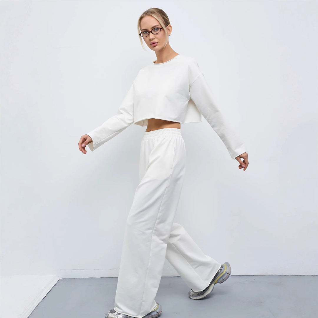 Damen Kurzgeschnittenes Sweatshirt und High-Waist Relax-Jogginghose Set Shop Nory