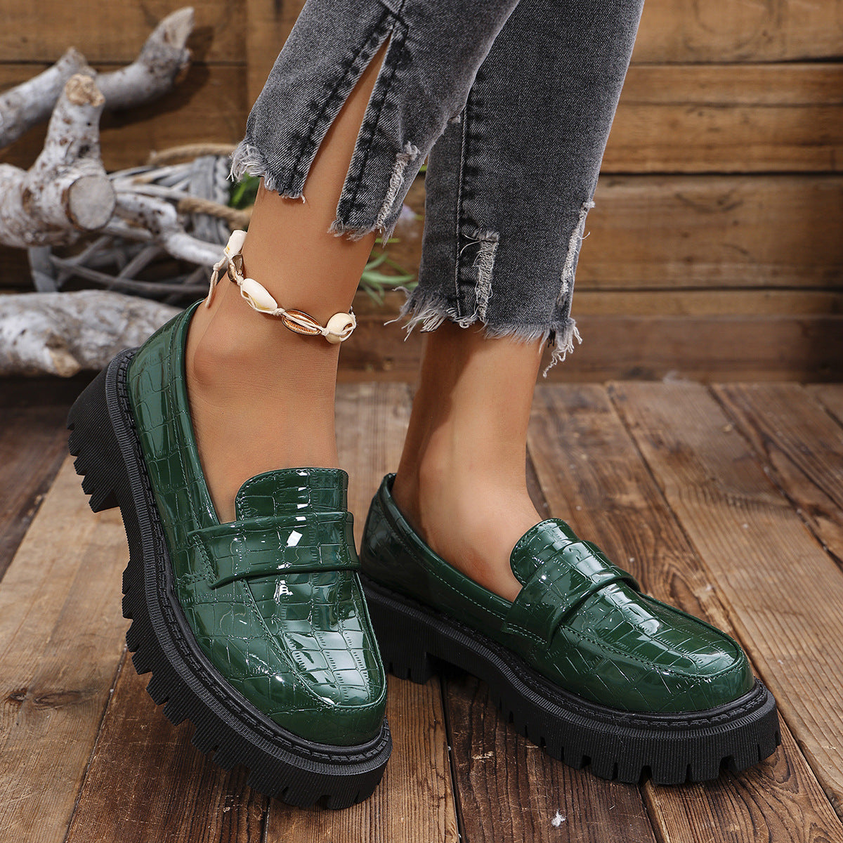 Damen Mokassins mit modernem Kroko-Design und robustem Profil