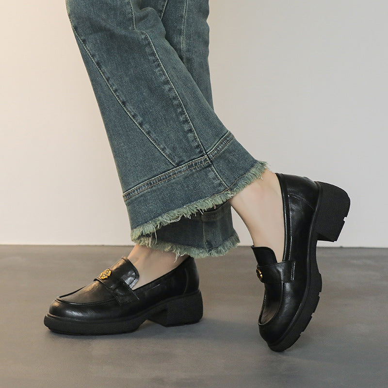 Damen Chunky‑Loafer aus Glattleder mit Emblem‑Applikation und profilierter Blocksohle Shop Nory