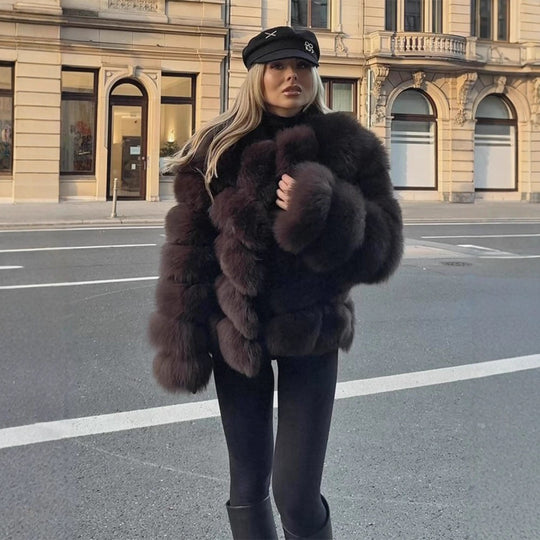 Damen Kurzer Plüsch-Boxy Kunstpelz-Blouson mit gestuften Volumenbahnen Shop Nory