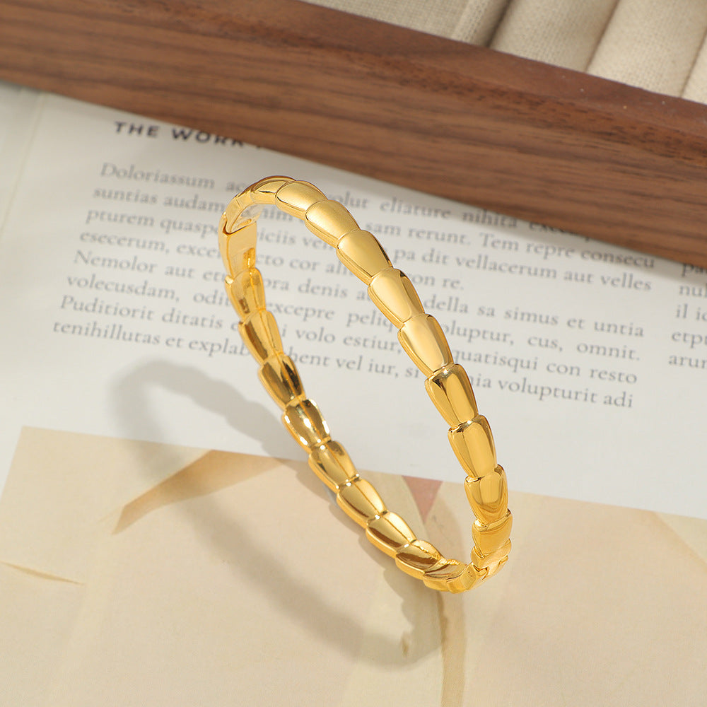 Damen modisches Armband mit edlem Design Shop Nory