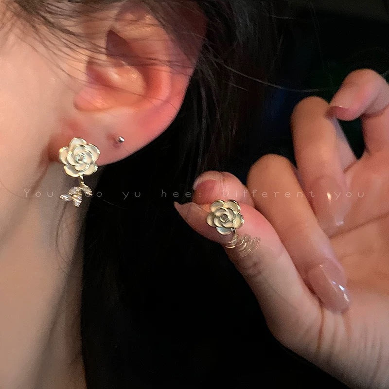 Damen Ohrstecker mit floralen Rosendesign Shop Nory