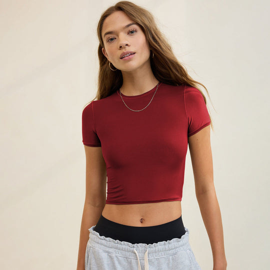 Damen Crop T-Shirt mit figurbetontem Schnitt