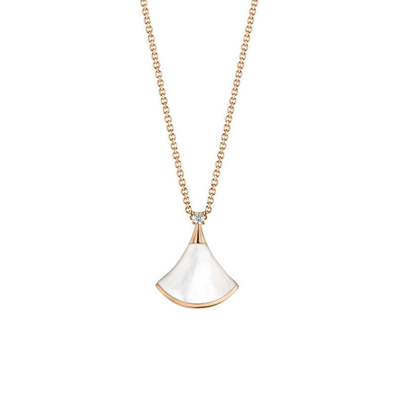 Damen Halskette mit elegantem fächerförmigem Anhänger und funkelnden Kristallen Shop Nory