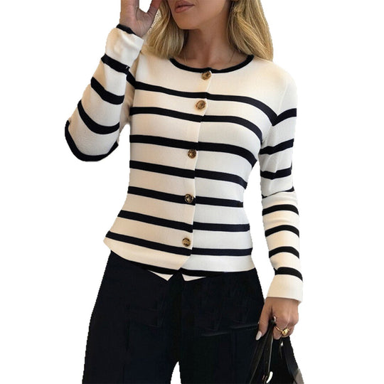 Damen nan gestreifte Feinstrick-Cardigan mit Rundhalsausschnitt, figurbetonter Passform und dekorativen Knöpfen Shop Nory