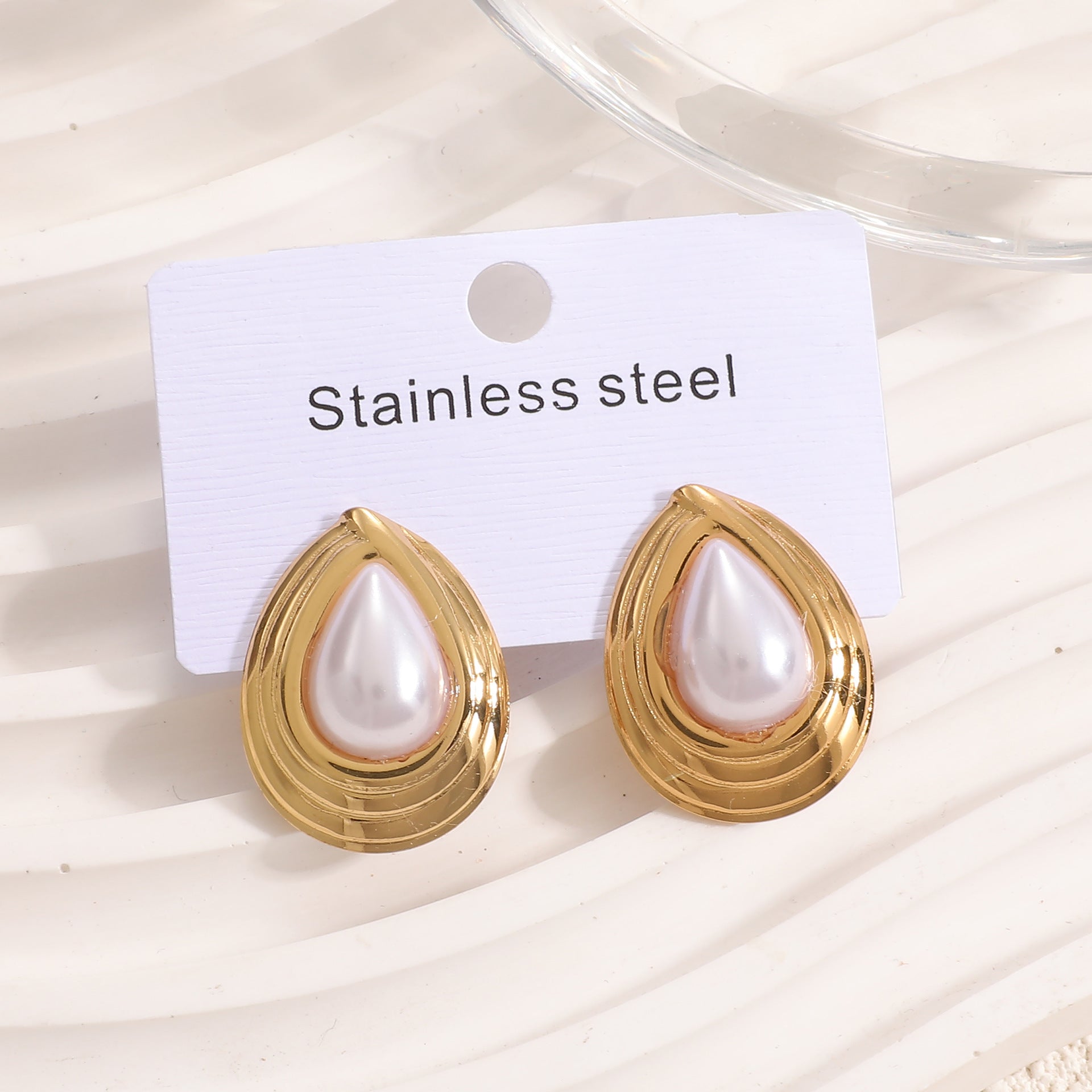 Damen Ohrstecker im stilvollen Herzdesign Shop Nory