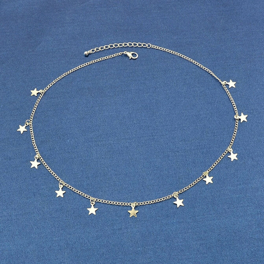 Damen Halskette mit funkelnden Sternen und zartem Design Shop Nory