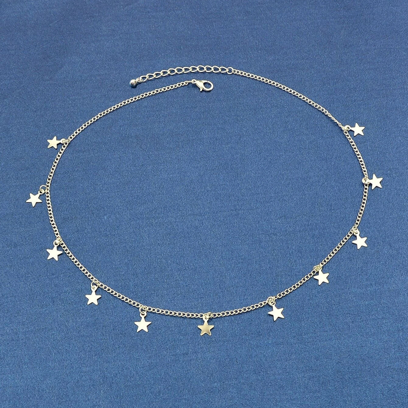 Damen Halskette mit funkelnden Sternen und zartem Design Shop Nory
