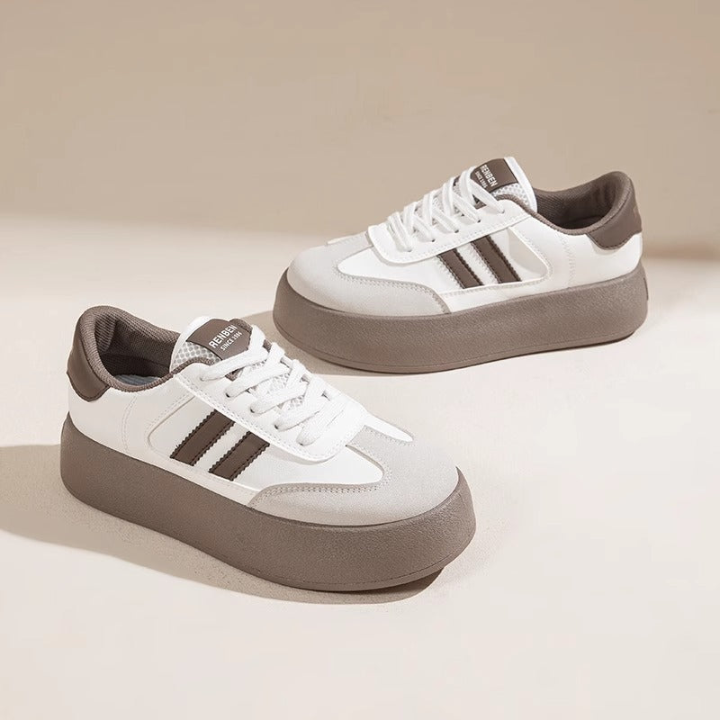 Damen Plattform-Sneaker mit trendigem Design und hochwertiger Oberflächenstruktur