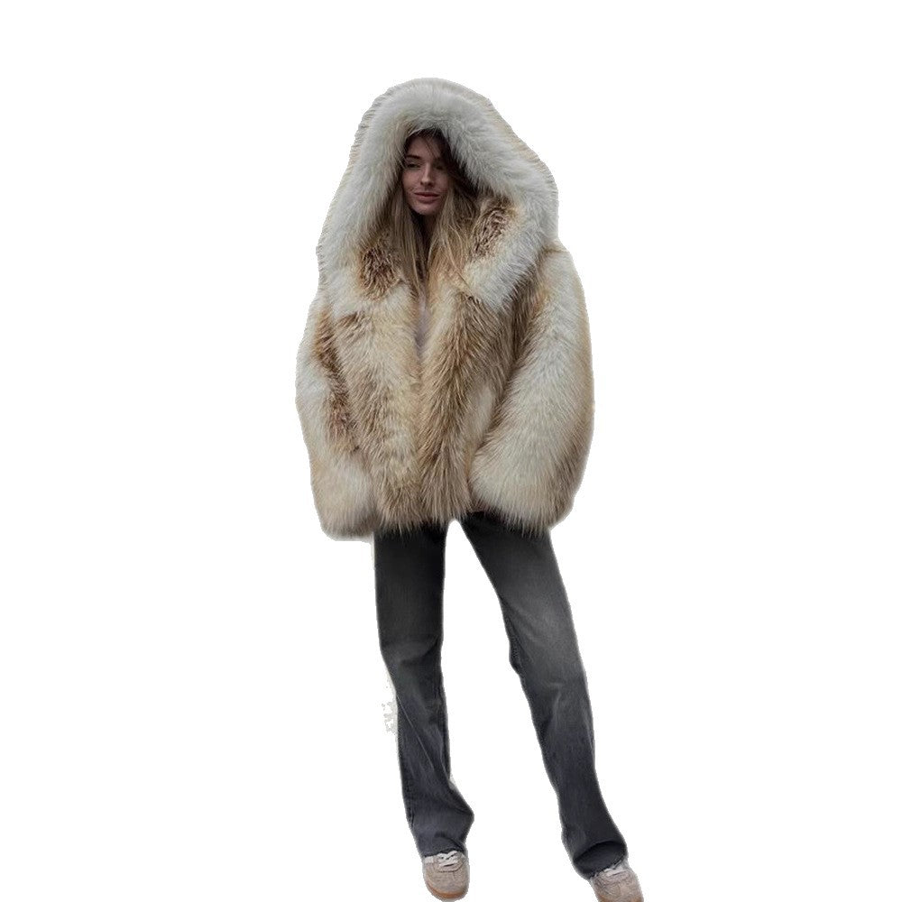 Damen Luxuriöser kurz geschnittener Kunstpelz-Bomber mit voluminösem Schalkragen und kontrastierenden Fellakzenten Shop Nory