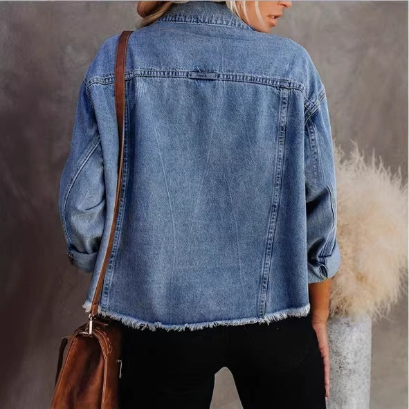 Damen Kurz geschnittene Oversize-Denimjacke mit ausgefranstem Saum und Pattentaschen Shop Nory