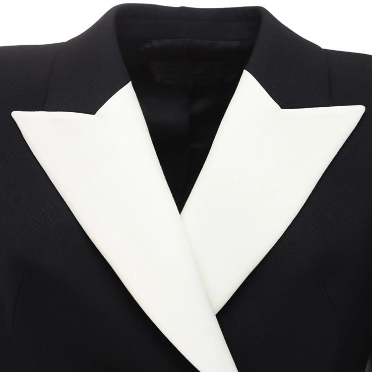Damen tailliertes Blazerkleid‑Mantel mit kontrastierendem Schalkragen und ausgestelltem Rockteil Shop Nory