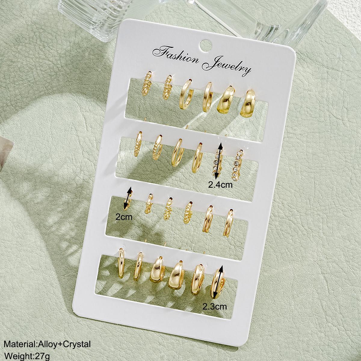 Damen Ohrstecker Set mit funkelnden Kristallen und stilvollen Designs Shop Nory