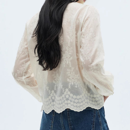 Damen Transparente Stickerei‑Bluse mit Stehkragen, Volumenärmeln und gewelltem Saum Shop Nory