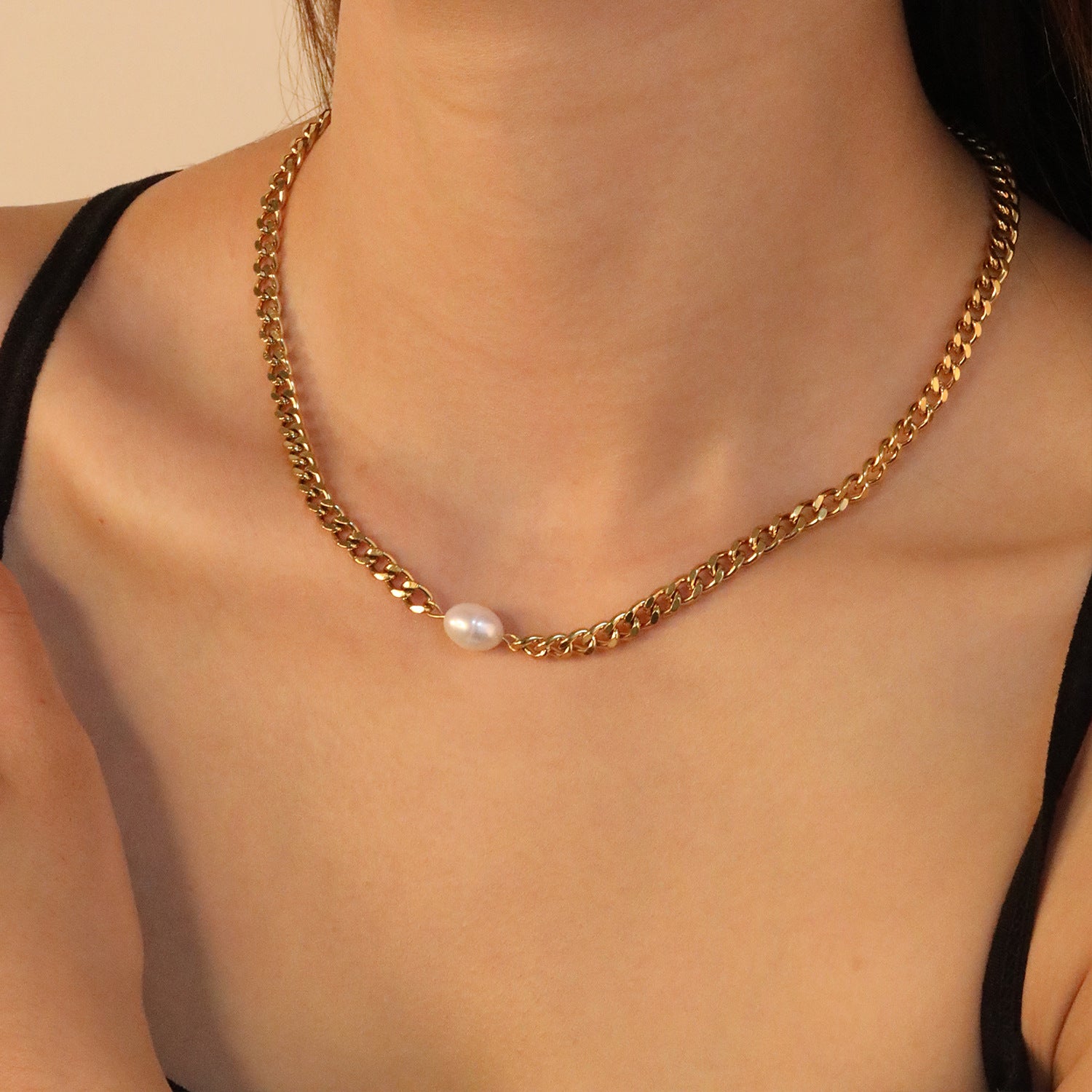 Damen Halskette mit herzförmigen Anhängern und verstellbarem Verschluss Shop Nory