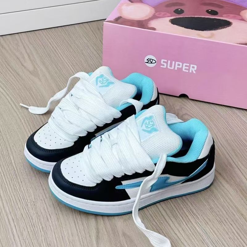 Damen Sneaker mit atmungsaktivem Mesh-Obermaterial und stoßdämpfender Sohle