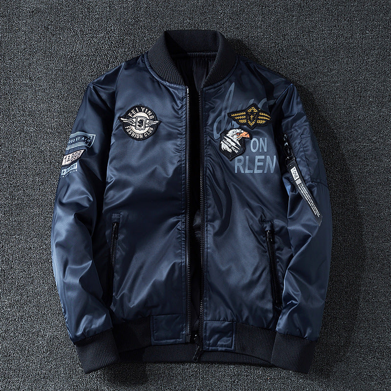 Herren Pilotenbomberjacke im Aviator-Look mit Badge-Applikationen, Ärmeltasche und gerippten Bündchen Shop Nory