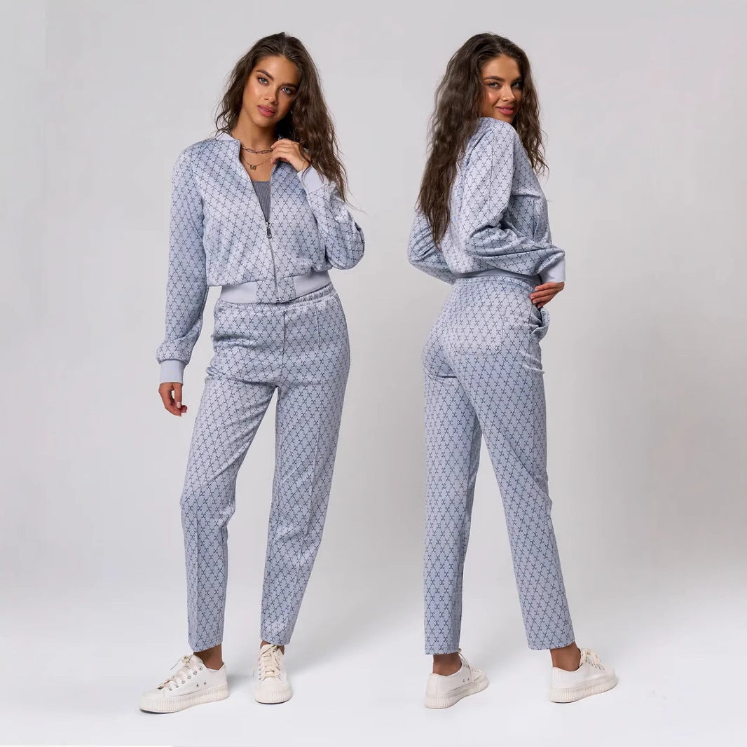 Damen jacquard Lounge-Set mit kurzer Bomberjacke und hochgeschnittener Kordelzug-Hose Shop Nory