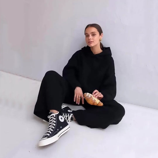 Damen gemütliches Lounge-Set mit Kapuzenpullover, Kängurutasche und weitem Jersey-Hose Shop Nory