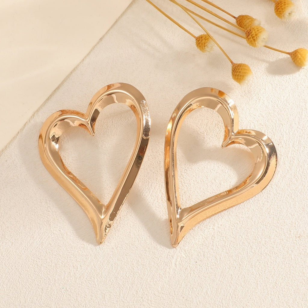 Damen Ohrringe mit modernem, skulpturalem Design Shop Nory