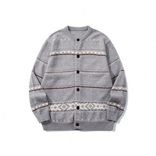 Unisex Jacquard‑Strickcardigan im Boxy‑Cut mit Rundhals und Knopfleiste Shop Nory