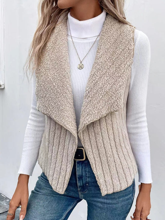 Damen nan kuschelige ärmellose Teddy-Fleece-Weste mit großem Schalkragen und strukturierter Rippenoptik Shop Nory