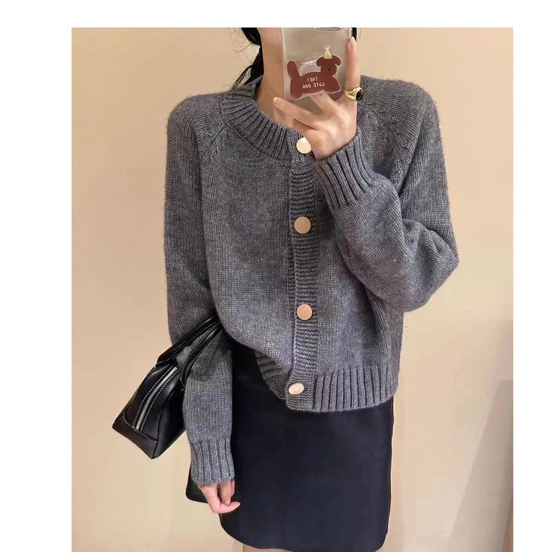 Damen Bequeme Strickjacke mit Knopfdetails Shop Nory