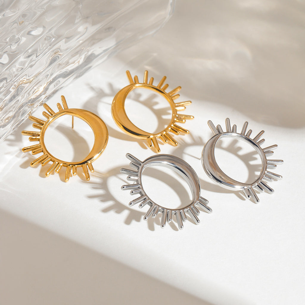 Damen Halskette mit hochwertigem Sonnenanhänger aus hypoallergenem Edelstahl Shop Nory