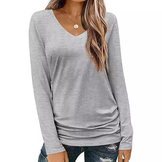 Damen Figurbetontes V‑Ausschnitt Langarmshirt aus Stretch‑Jersey mit leicht gerafftem Saum Shop Nory